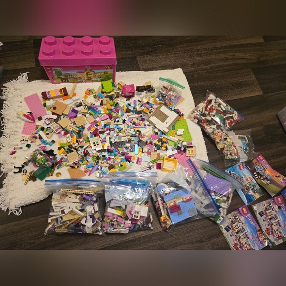 15lb MEGA LEGO LOT included Lego Friends Lego Disney And Lego Junior - Picture 1 of 12